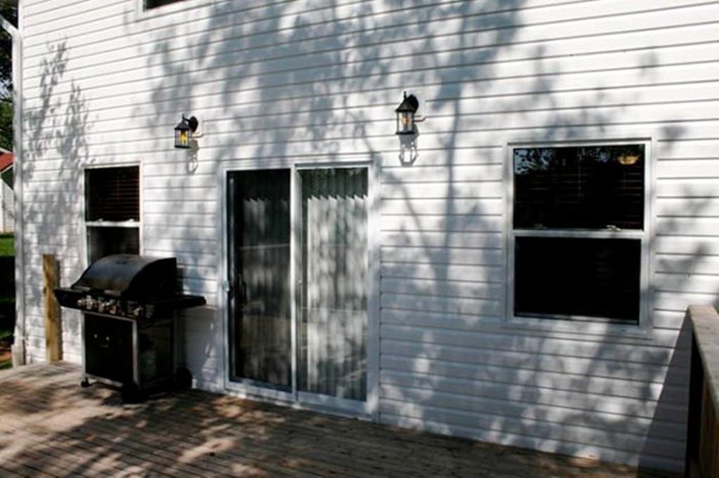 Lanes Riverhouse Inn & Cottages Montague Camera foto