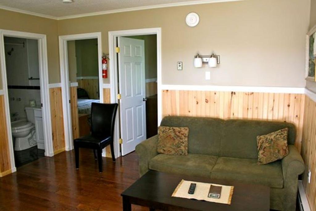 Lanes Riverhouse Inn & Cottages Montague Camera foto